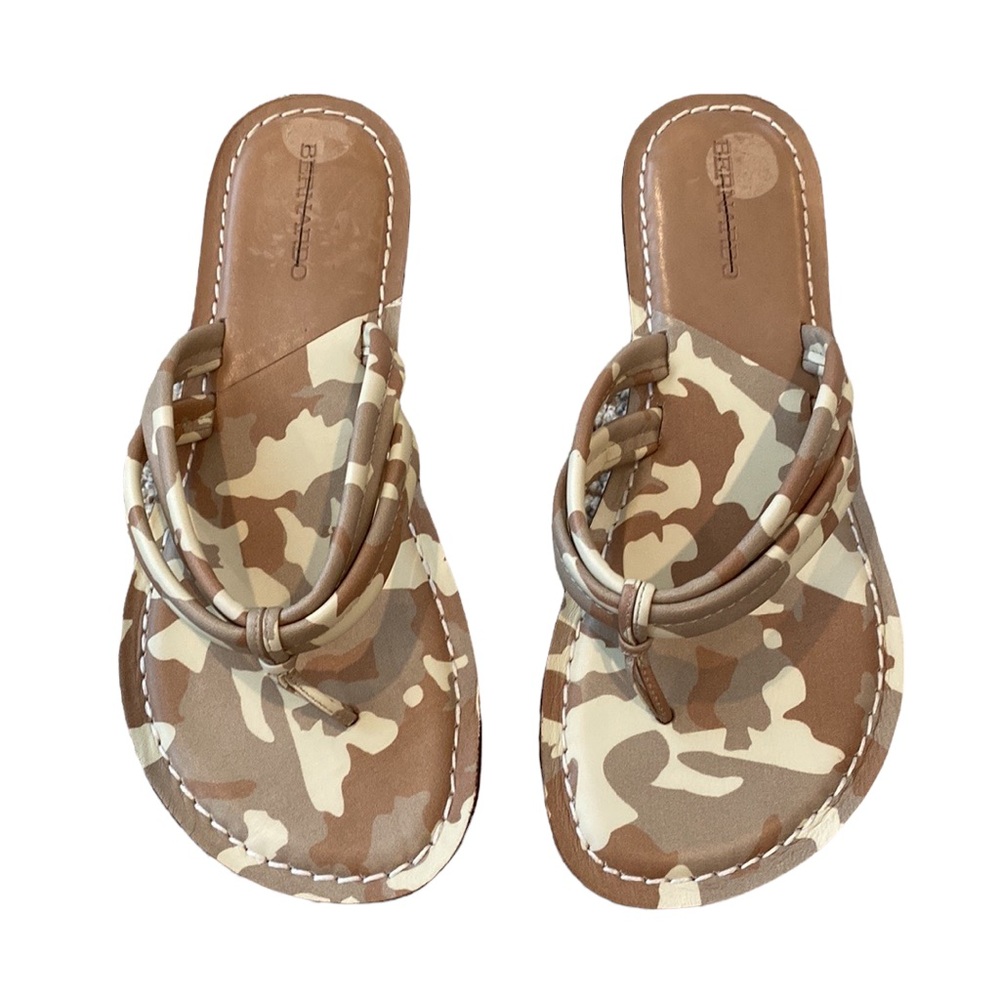 Anthropologie Bernardo Miami Desert Sand Camouflage Flip Flop Sandals NEW 10 - Picture 2 of 10